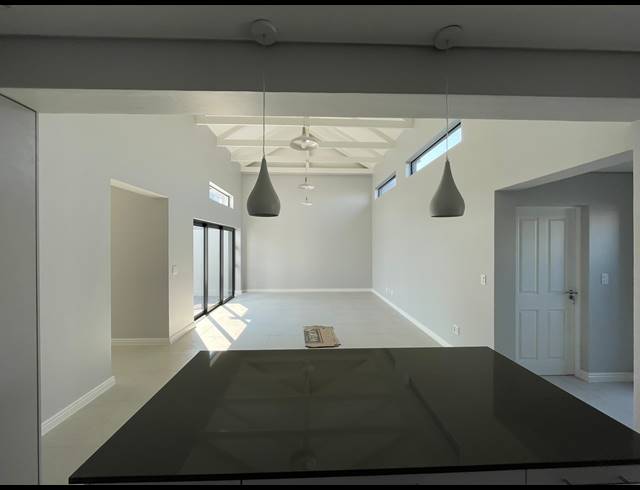 3 BEDROOM FREEHOLD FOR SALE IN PARKLANDS NORTH